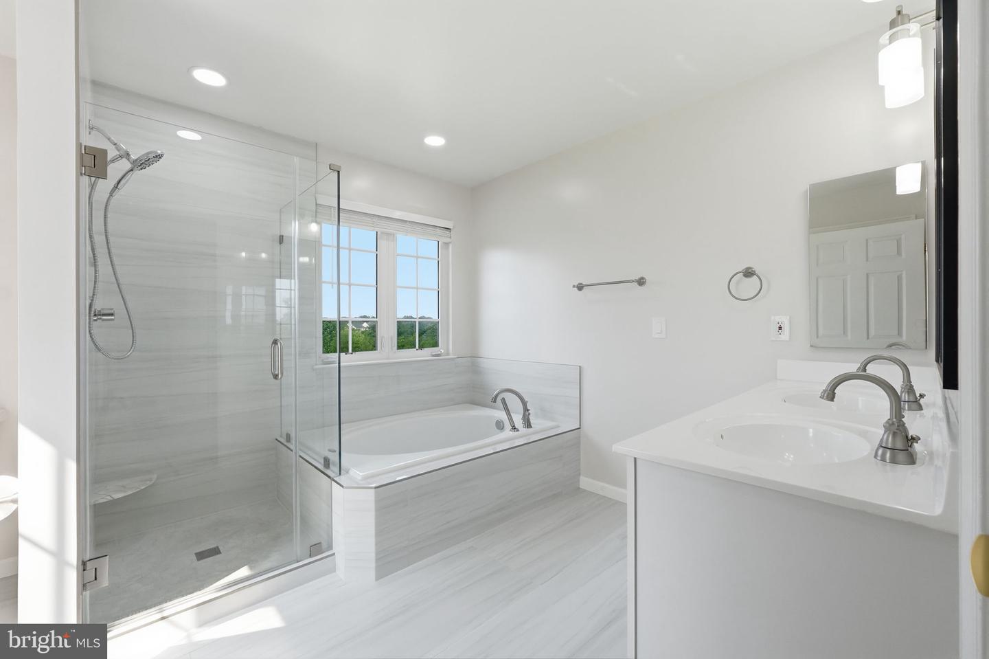 15054 Danehurst Cir Property Photo 37