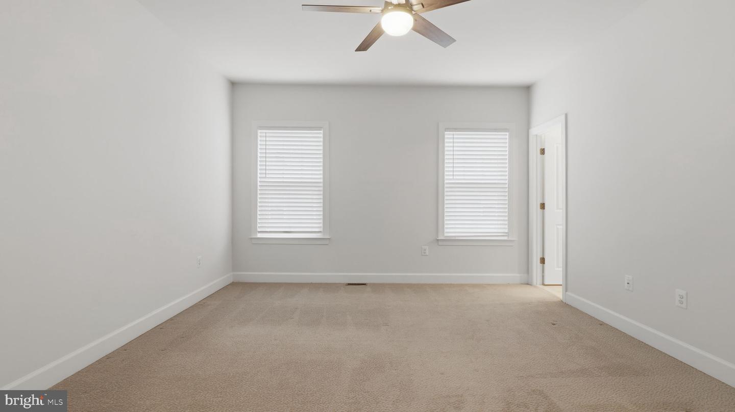 13806 Litespeed Way Property Photo 7