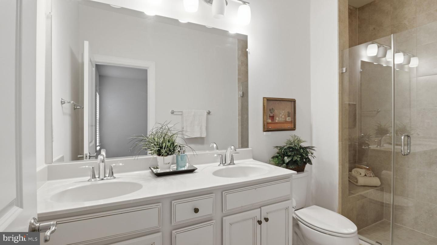 13806 Litespeed Way Property Photo 10