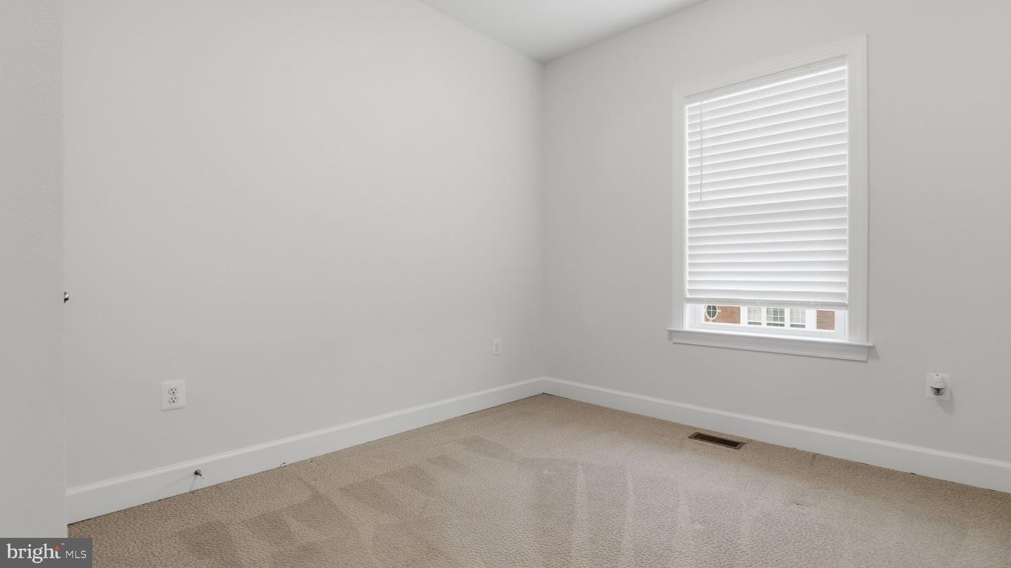 13806 Litespeed Way Property Photo 12
