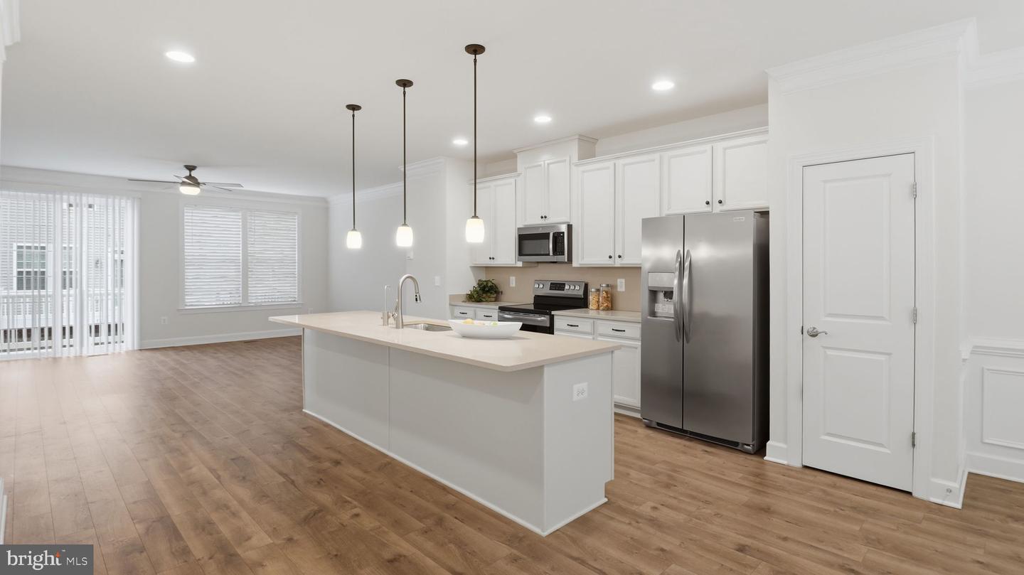 13806 Litespeed Way Property Photo 15