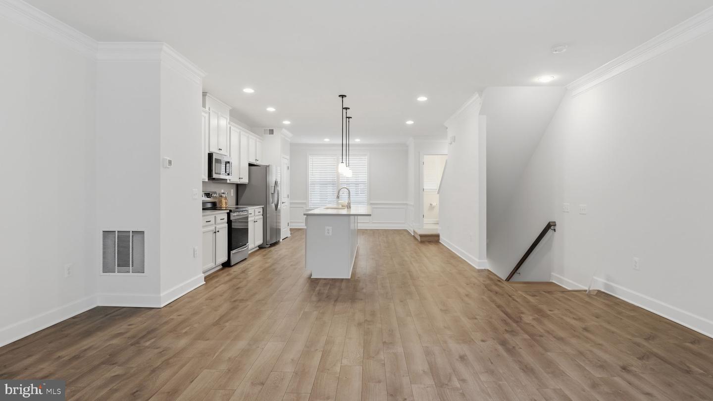 13806 Litespeed Way Property Photo 17