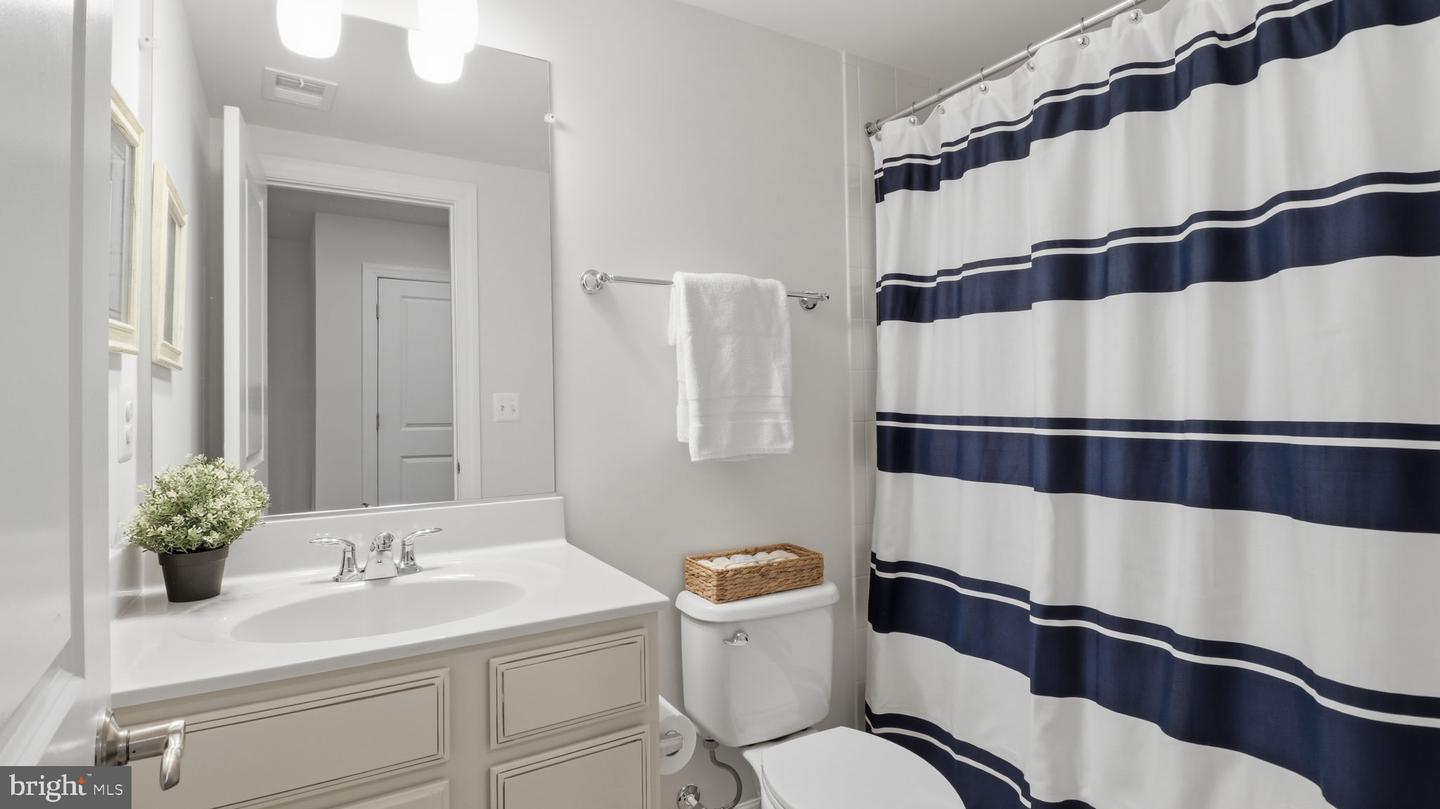 13806 Litespeed Way Property Photo 18