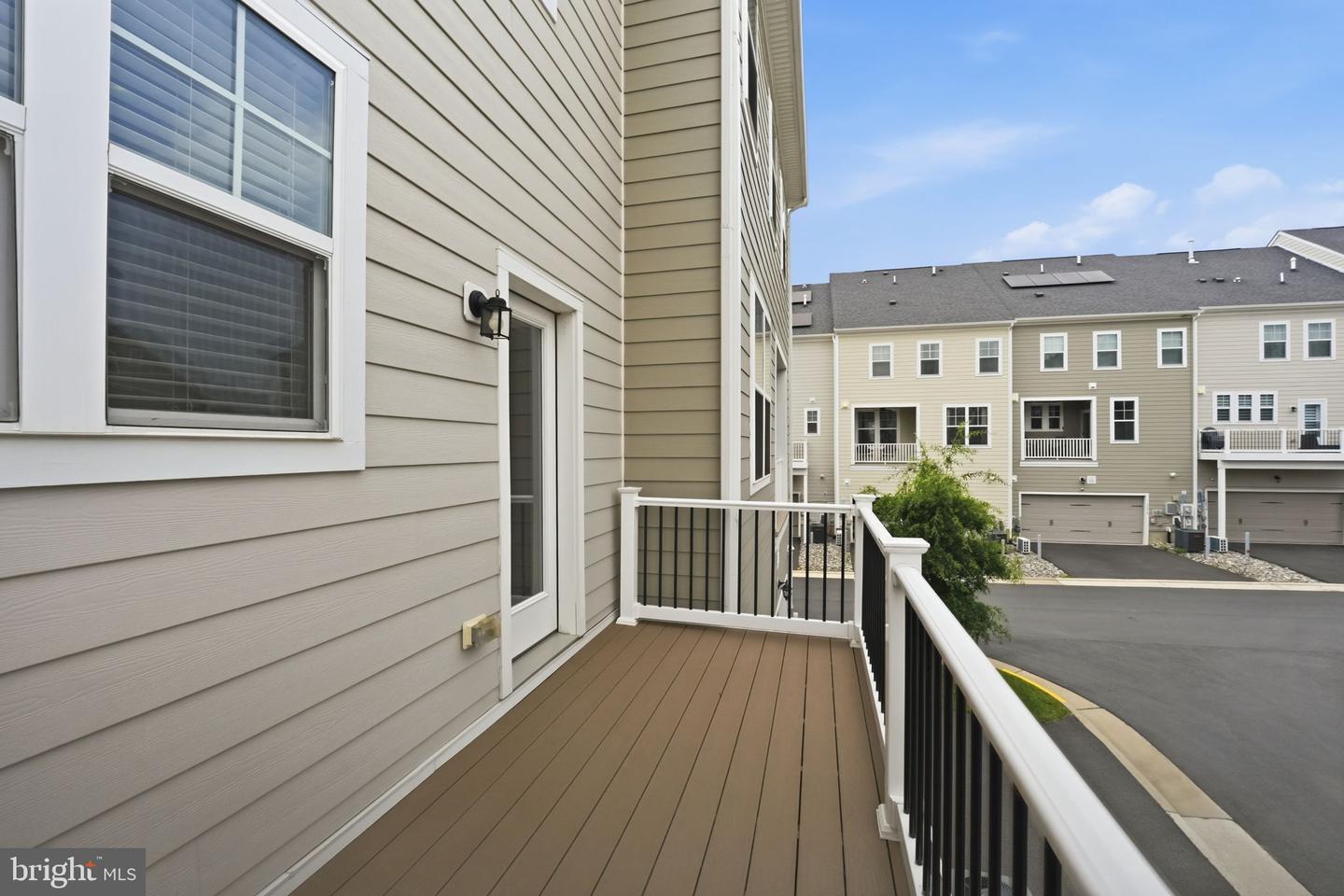 1506 Sandpiper Bay Loop Property Photo 8