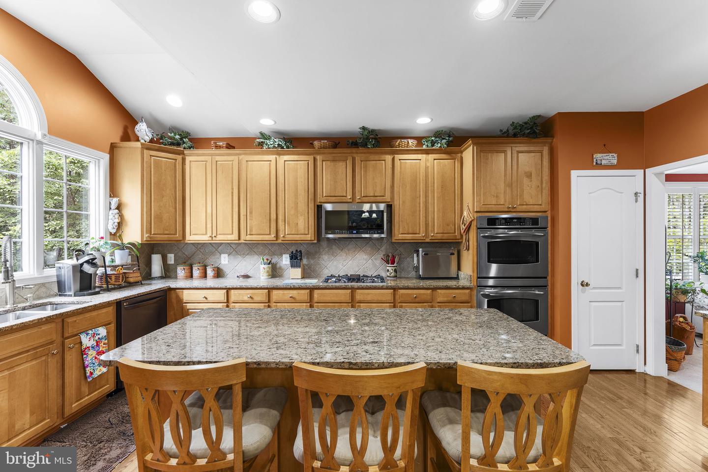 5777 Waterloo Bridge Cir Property Photo 14