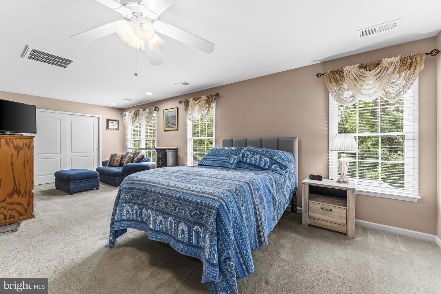 5777 Waterloo Bridge Cir Property Photo 42