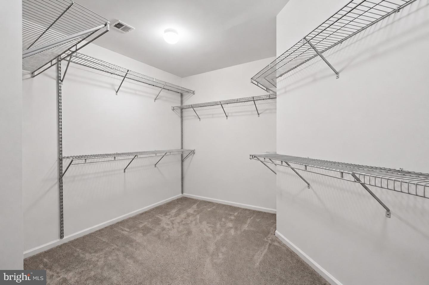 5777 Waterloo Bridge Cir Property Photo 51