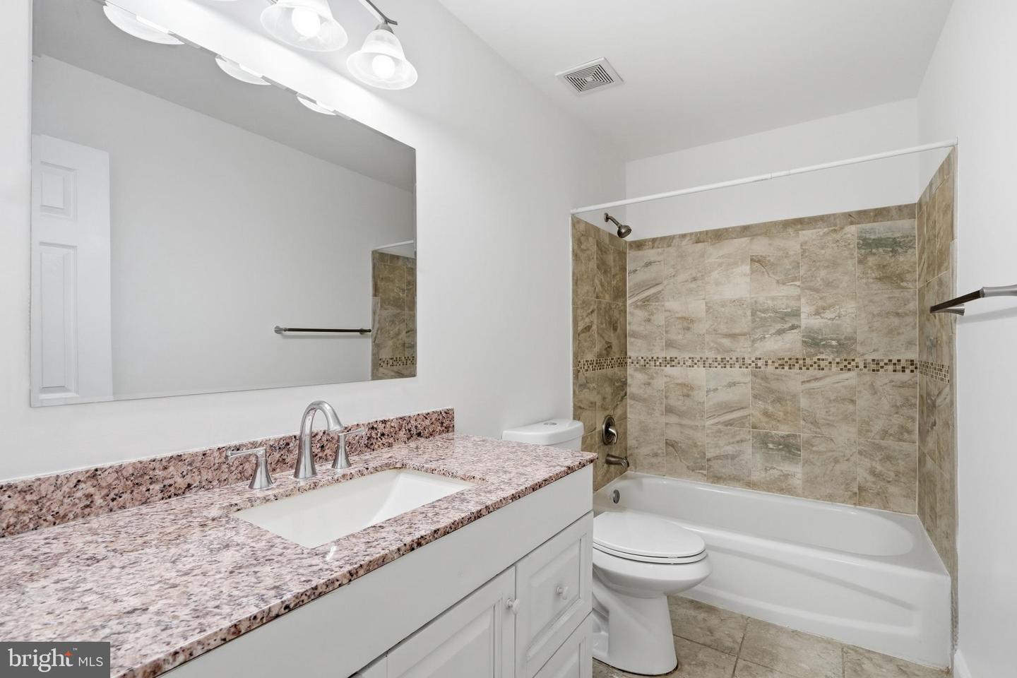 13857 Redford Ln Property Photo 40