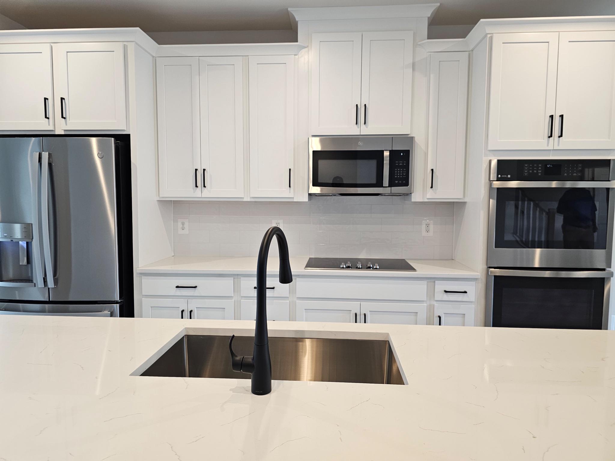 13721 Cobble Loop Property Photo 2