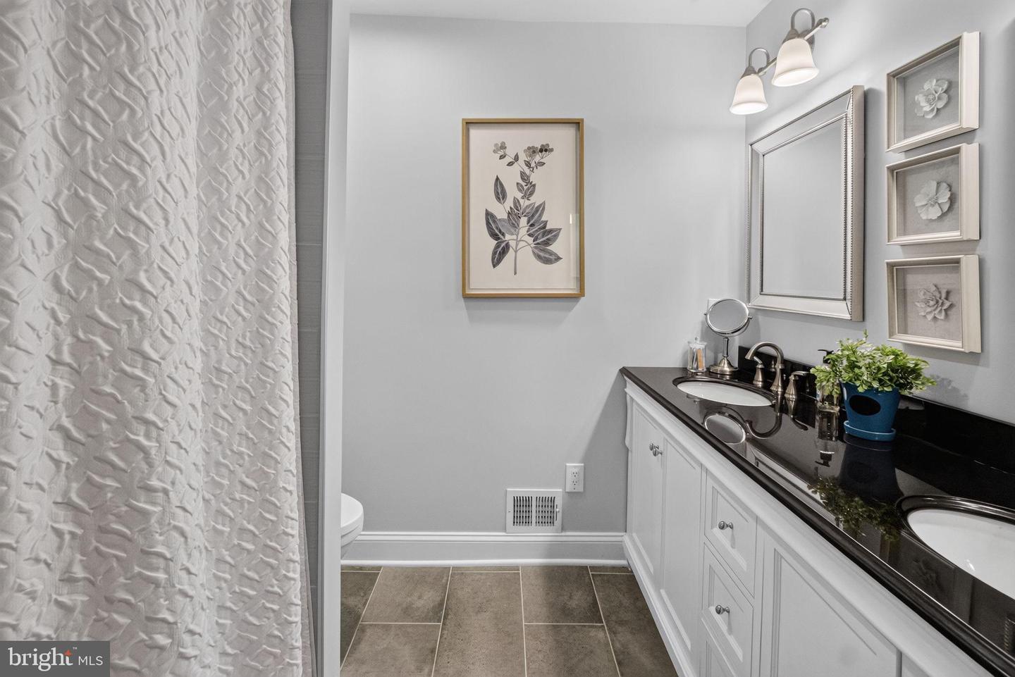 14063 Timothy Dr Property Photo 35