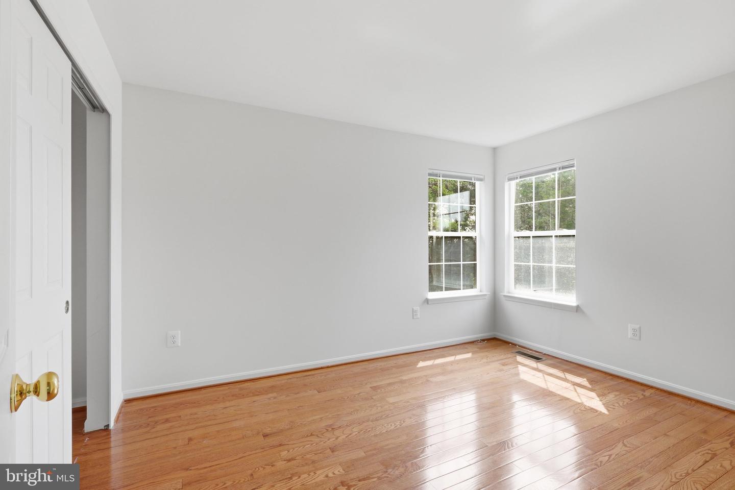 9121 Dartford Pl Property Photo 36