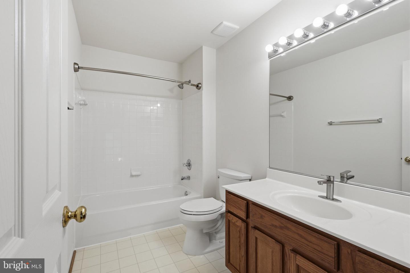 9121 Dartford Pl Property Photo 39