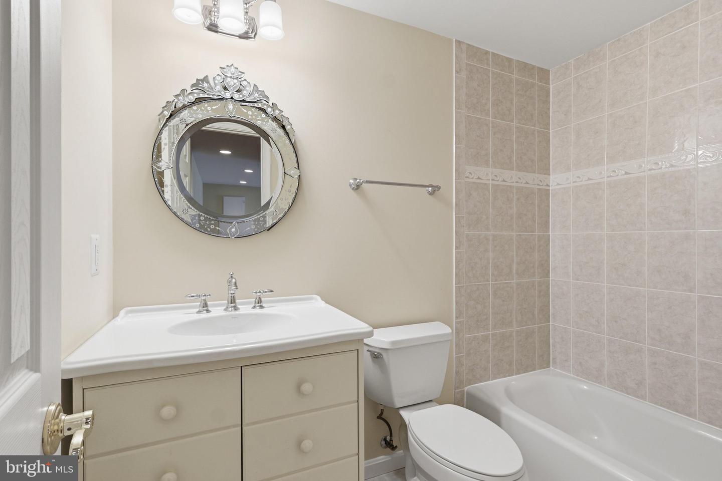 9121 Dartford Pl Property Photo 46