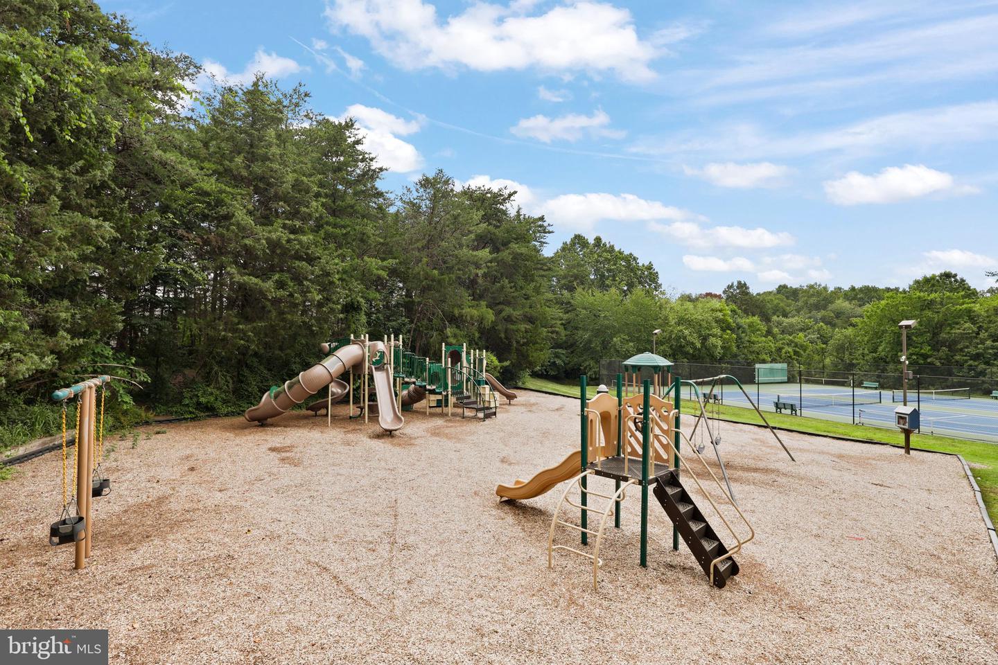 9121 Dartford Pl Property Photo 54