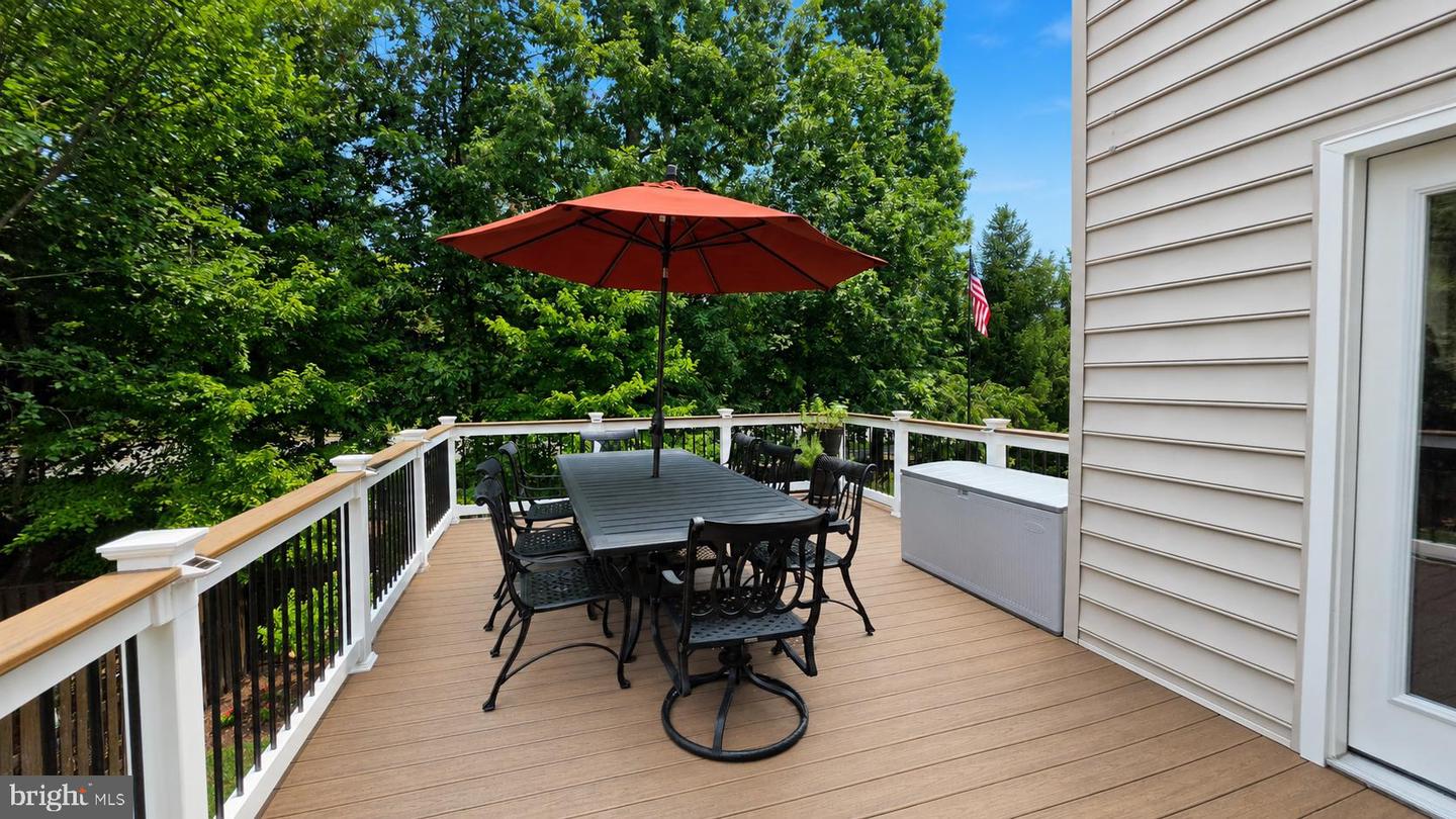 7671 Hamelin Ln Property Photo 18
