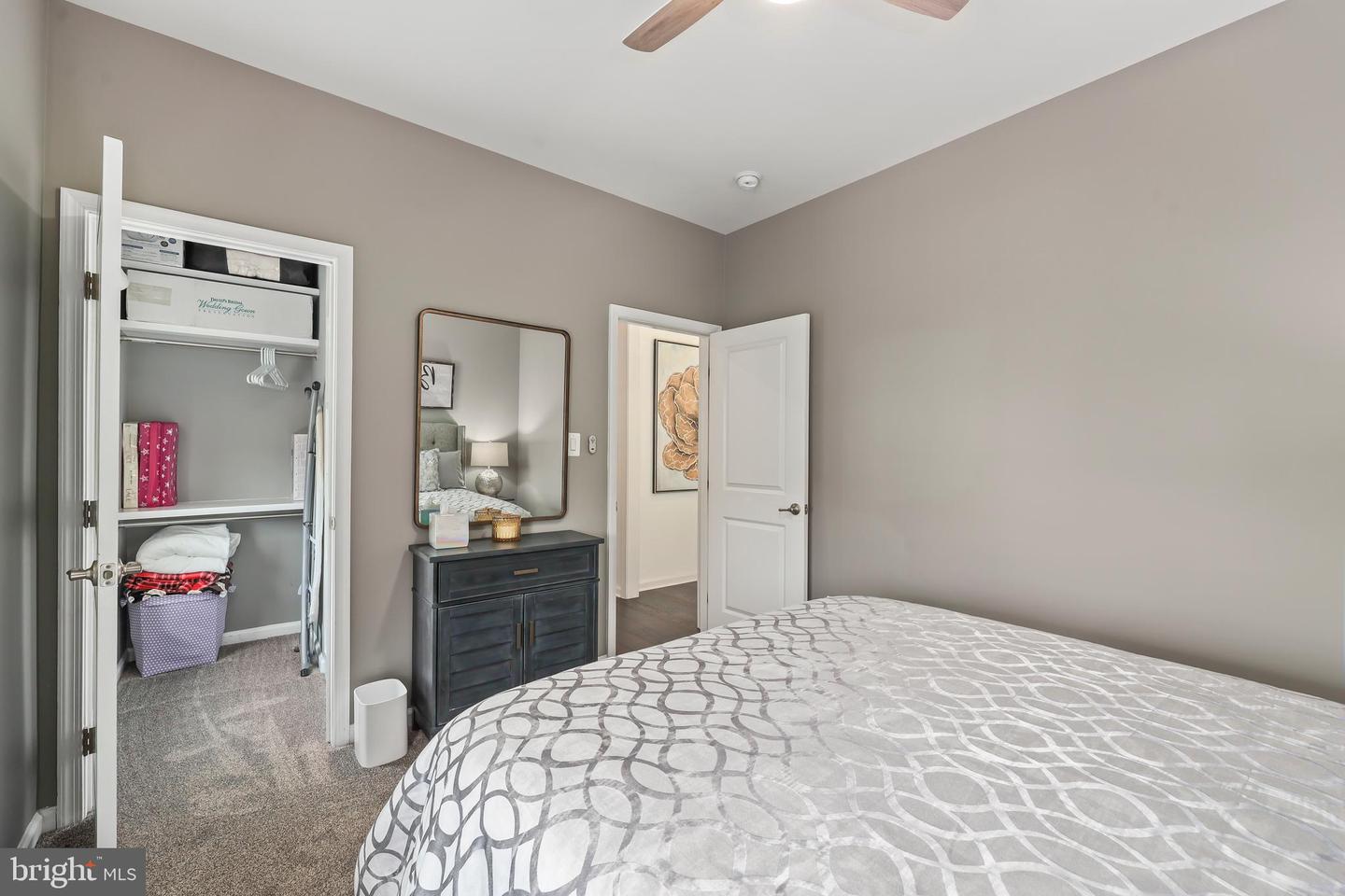 7671 Hamelin Ln Property Photo 32