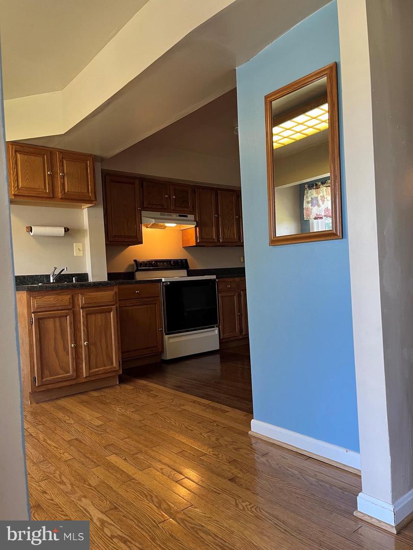 3723 Tavern Way Property Photo 3