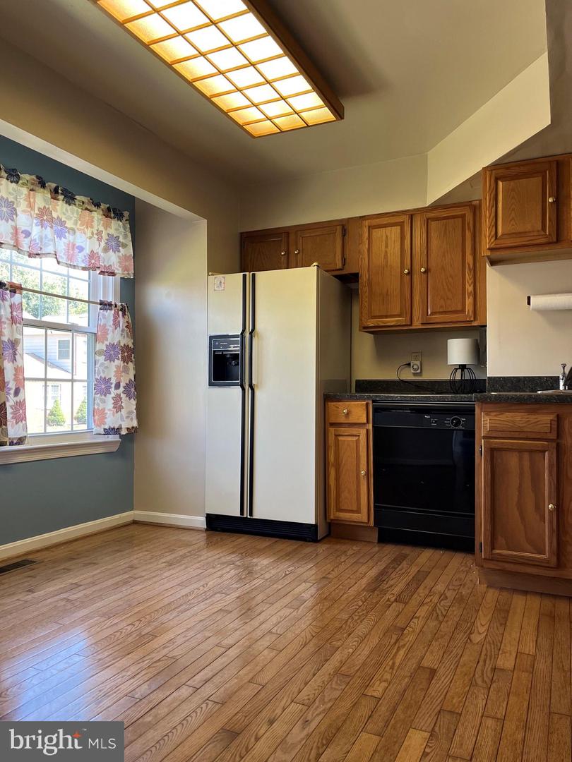 3723 Tavern Way Property Photo 4