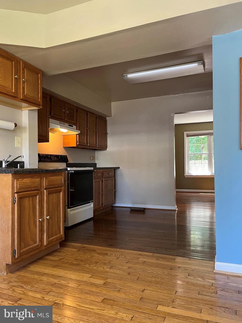 3723 Tavern Way Property Photo 11