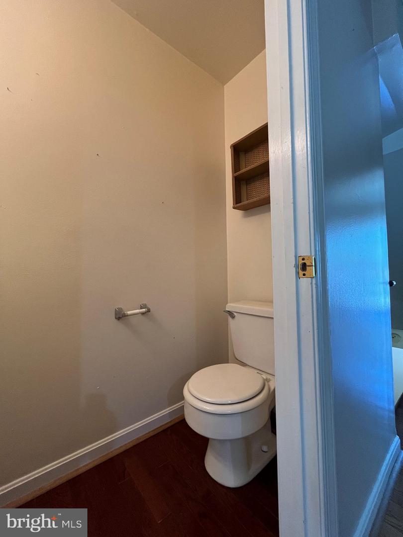 3723 Tavern Way Property Photo 14