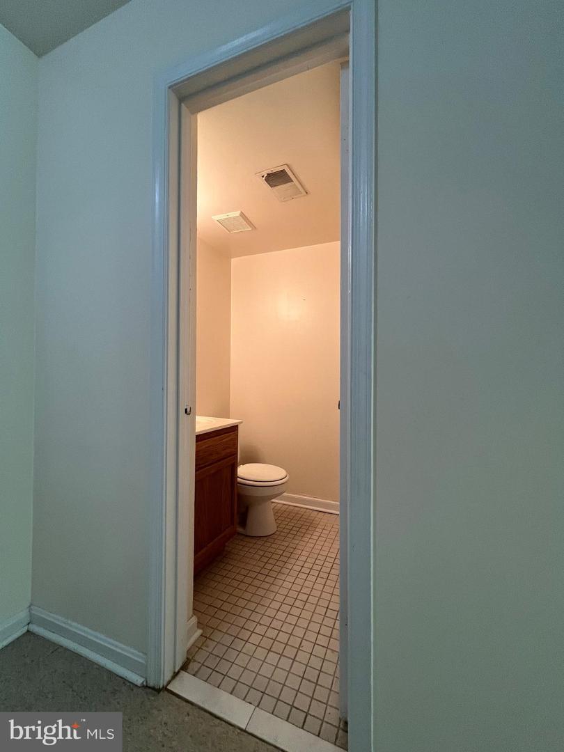 3723 Tavern Way Property Photo 34