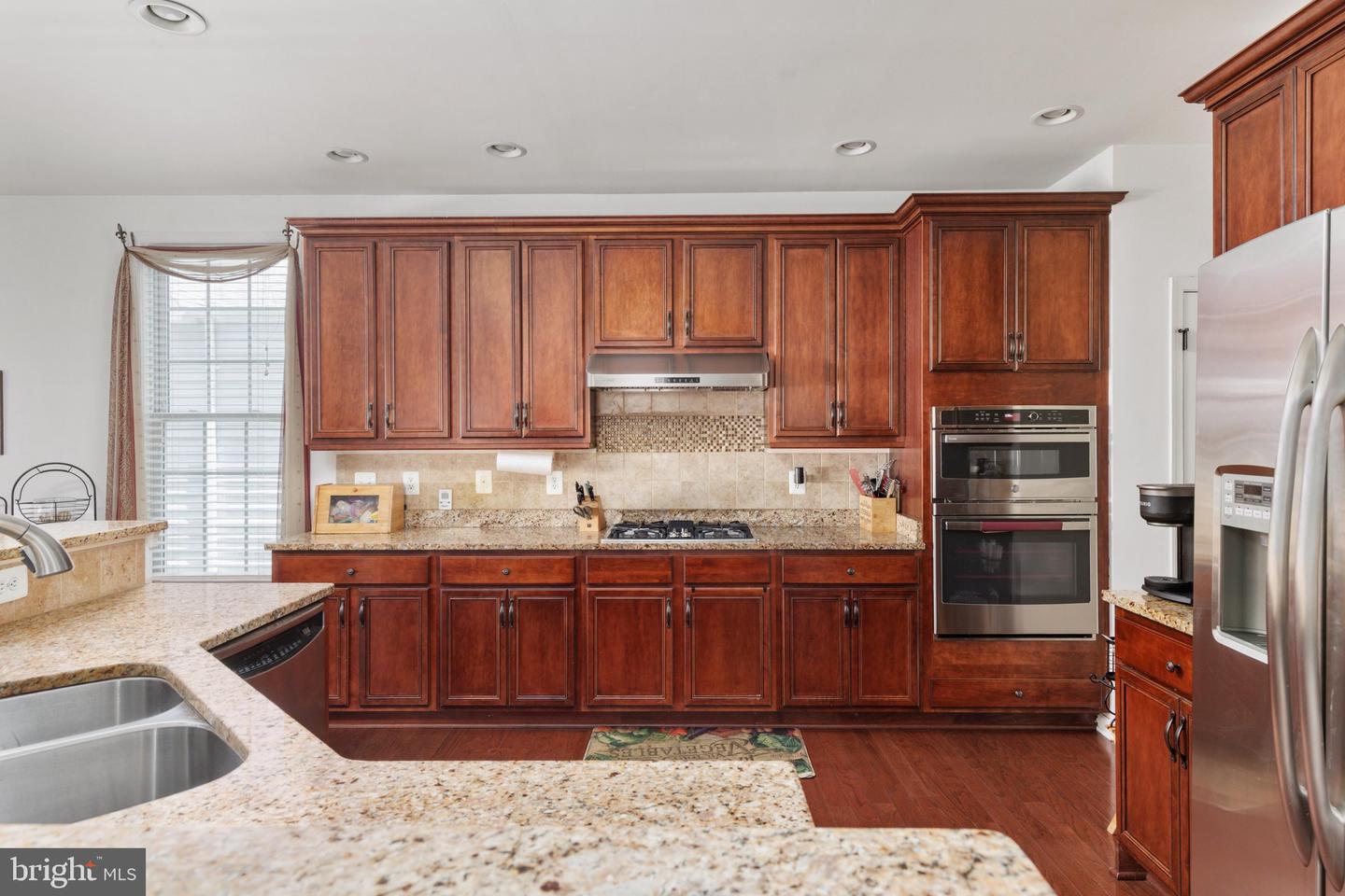 15610 Admiral Baker Cir Property Photo 10