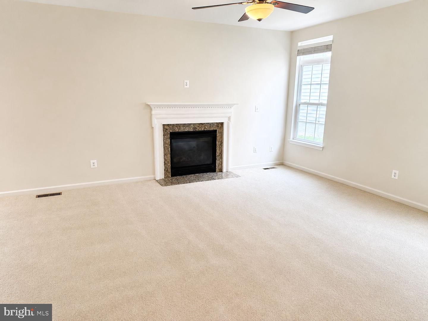12489 Pfitzner Ct Property Photo 5