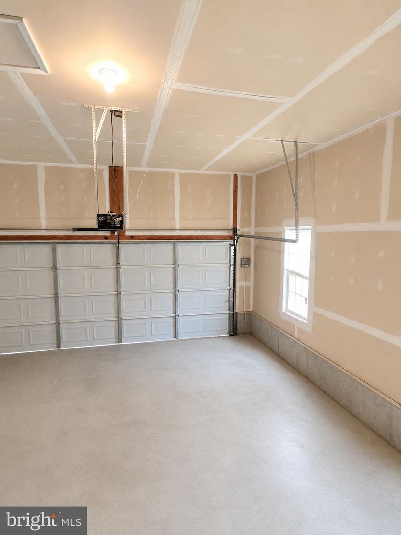 12489 Pfitzner Ct Property Photo 35