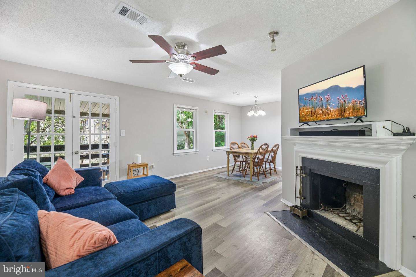 2841 Chablis Cir Property Photo 2