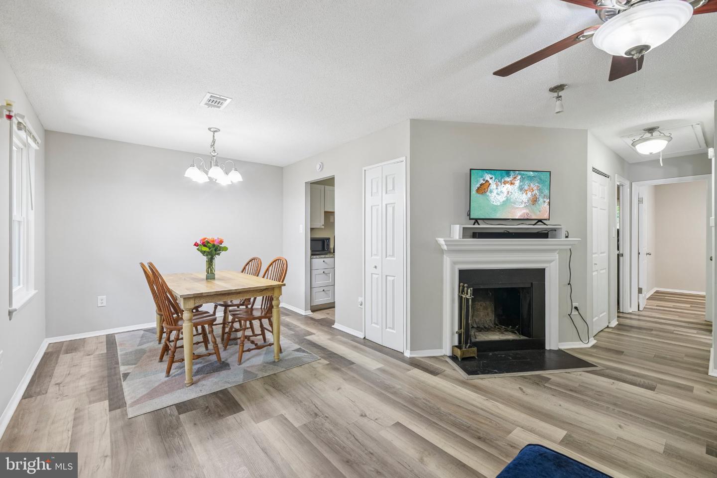 2841 Chablis Cir Property Photo 24