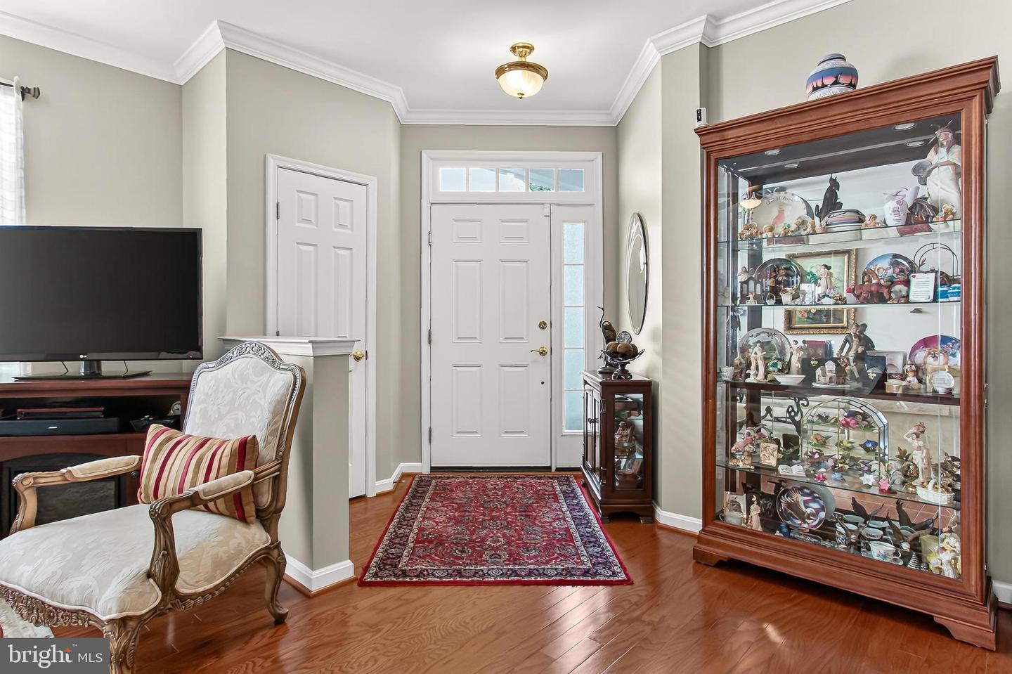 12851 Arnot Ln Property Photo 8
