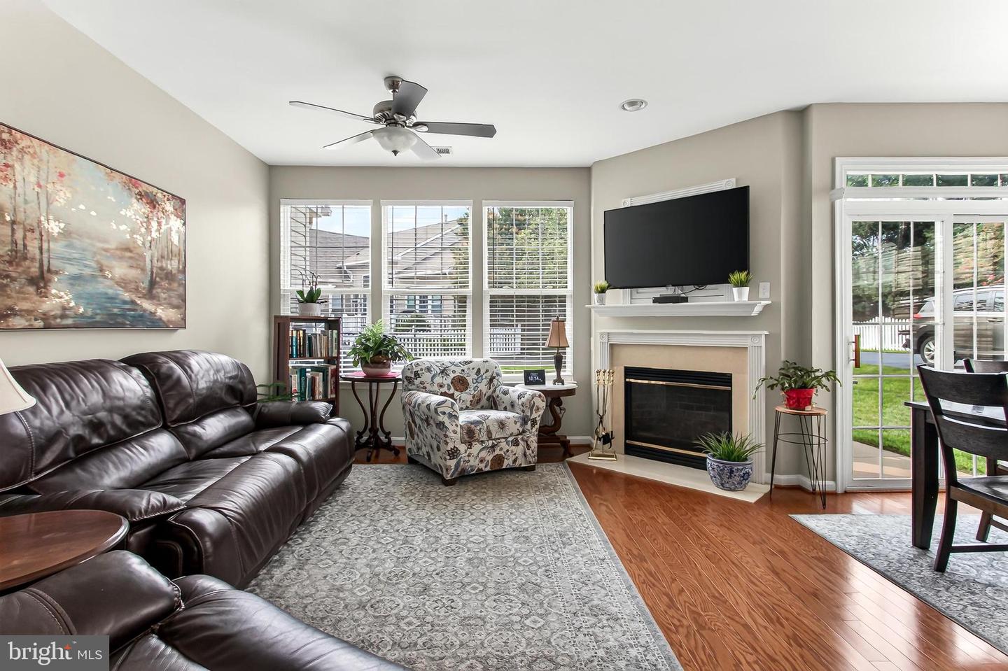 12851 Arnot Ln Property Photo 25