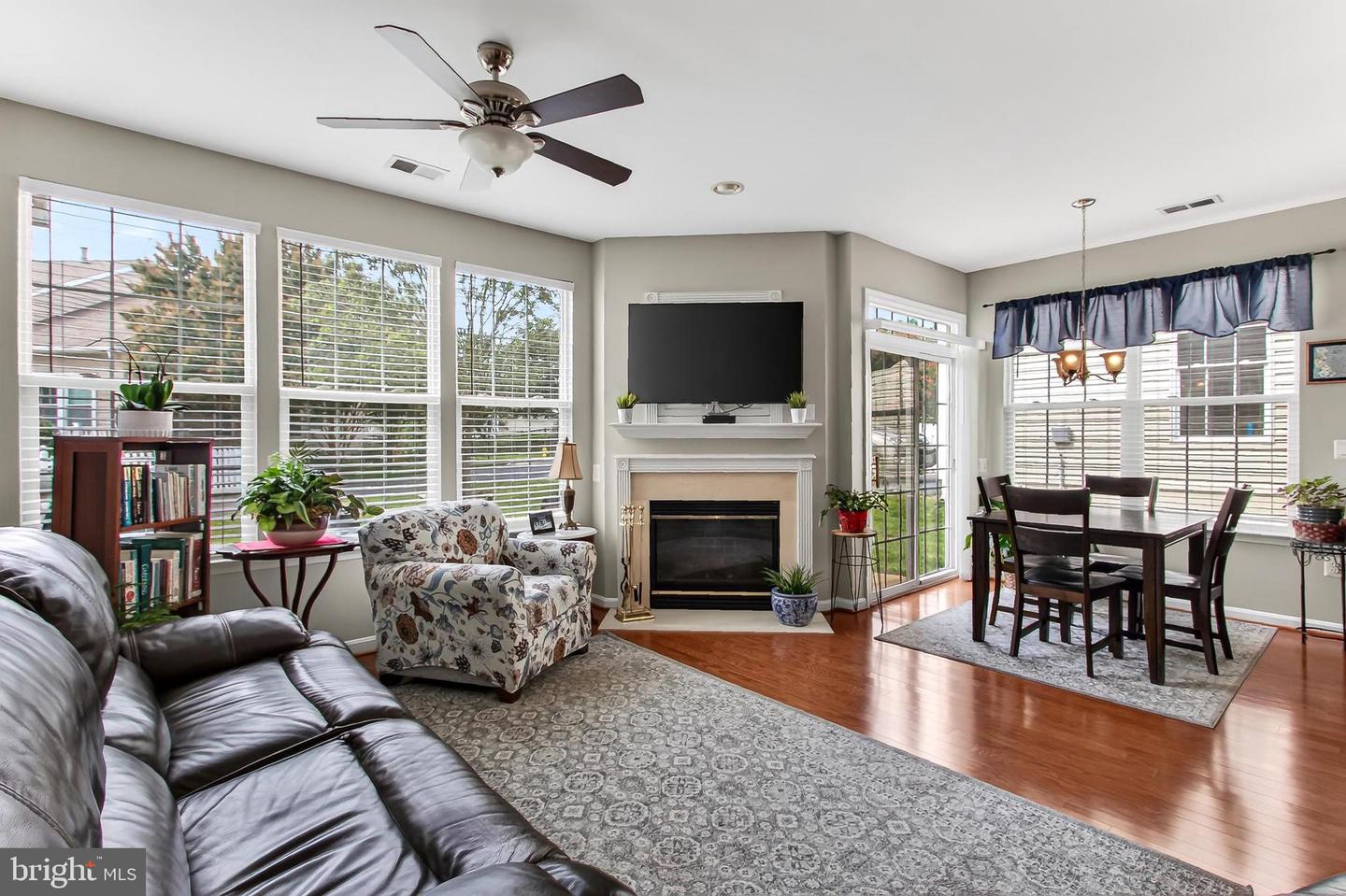 12851 Arnot Ln Property Photo 26