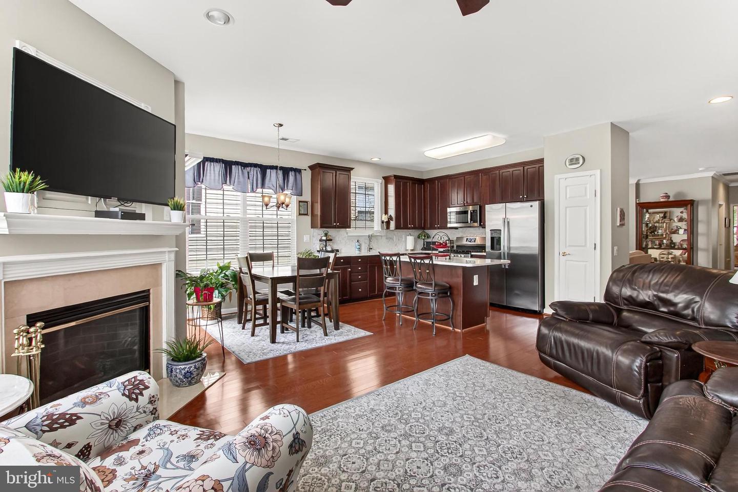12851 Arnot Ln Property Photo 27