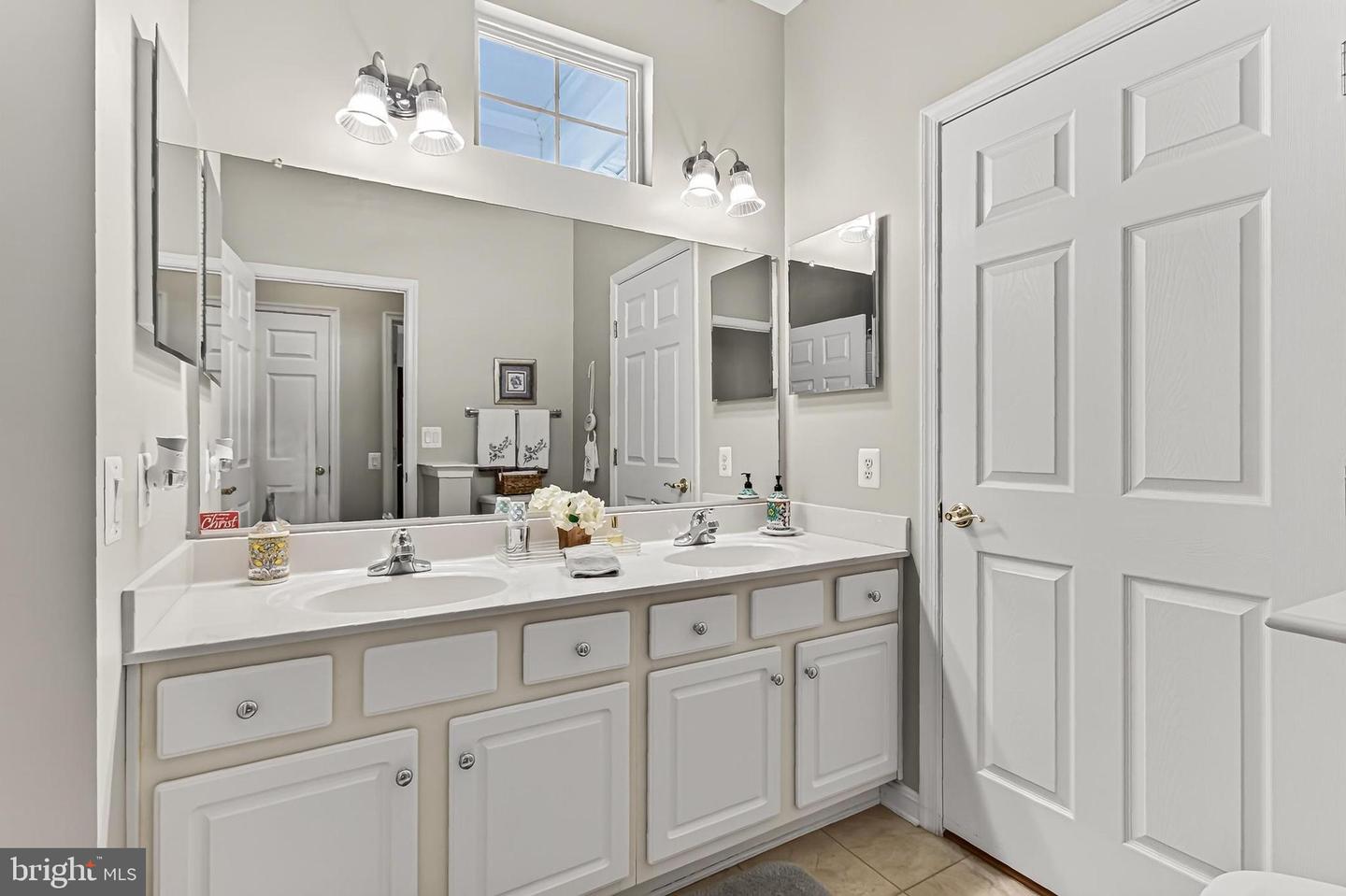 12851 Arnot Ln Property Photo 29