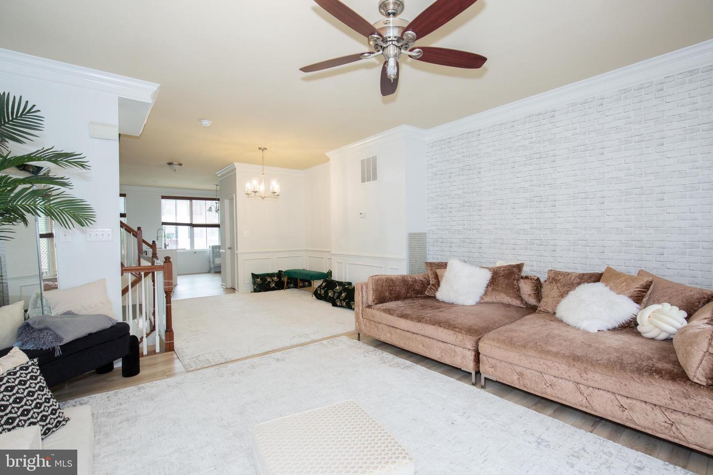 3030 Chinkapin Oak Ln Property Photo 8