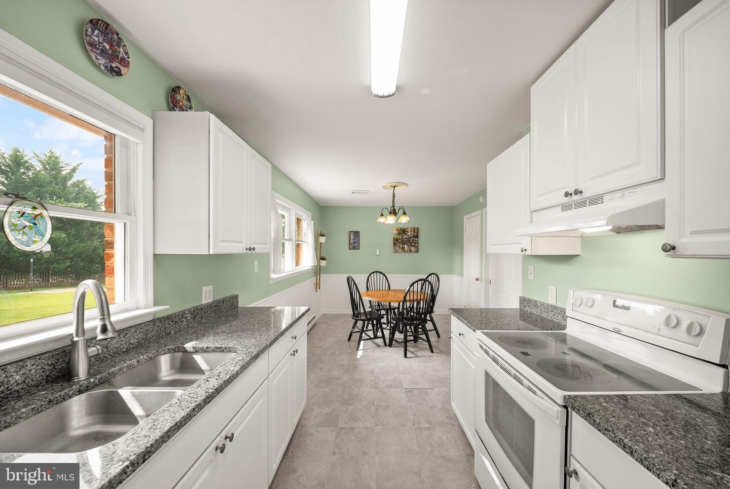 6761 Madison St Property Photo 15