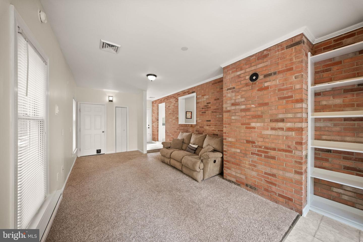 6761 Madison St Property Photo 19