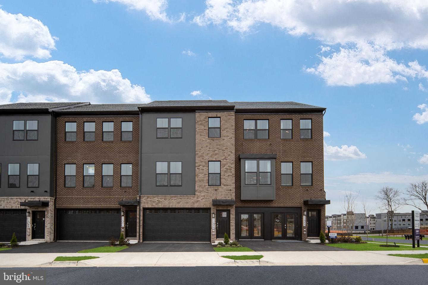 11326 HYPATIA LOOP Property Photo 1