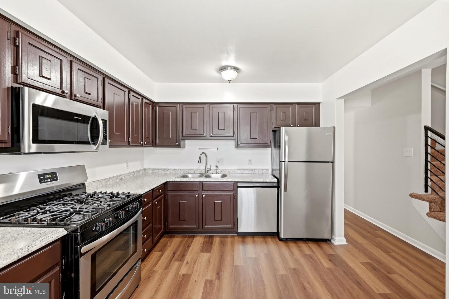 15011 Cherrydale Dr Property Photo 9