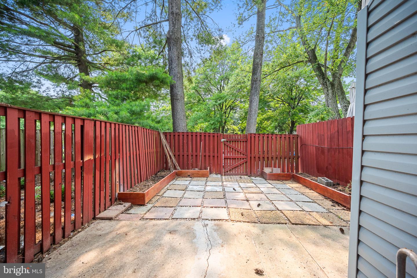 14382 Berkshire Dr Property Photo 21