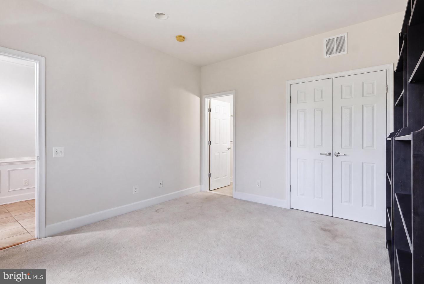 14602 Cadbury Way Property Photo 5
