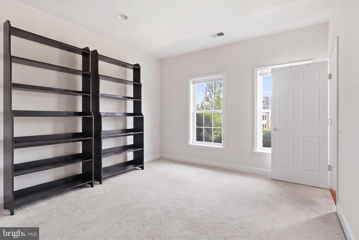 14602 Cadbury Way Property Photo 7