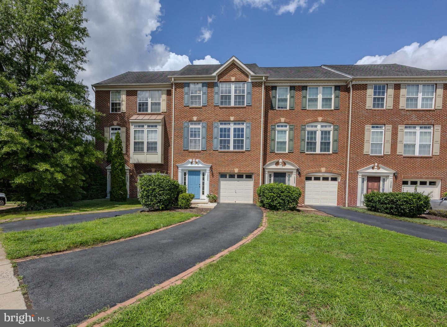15090 Danehurst Cir Property Photo 1
