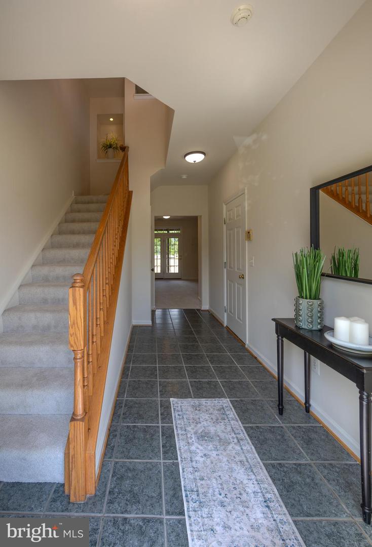 15090 Danehurst Cir Property Photo 4