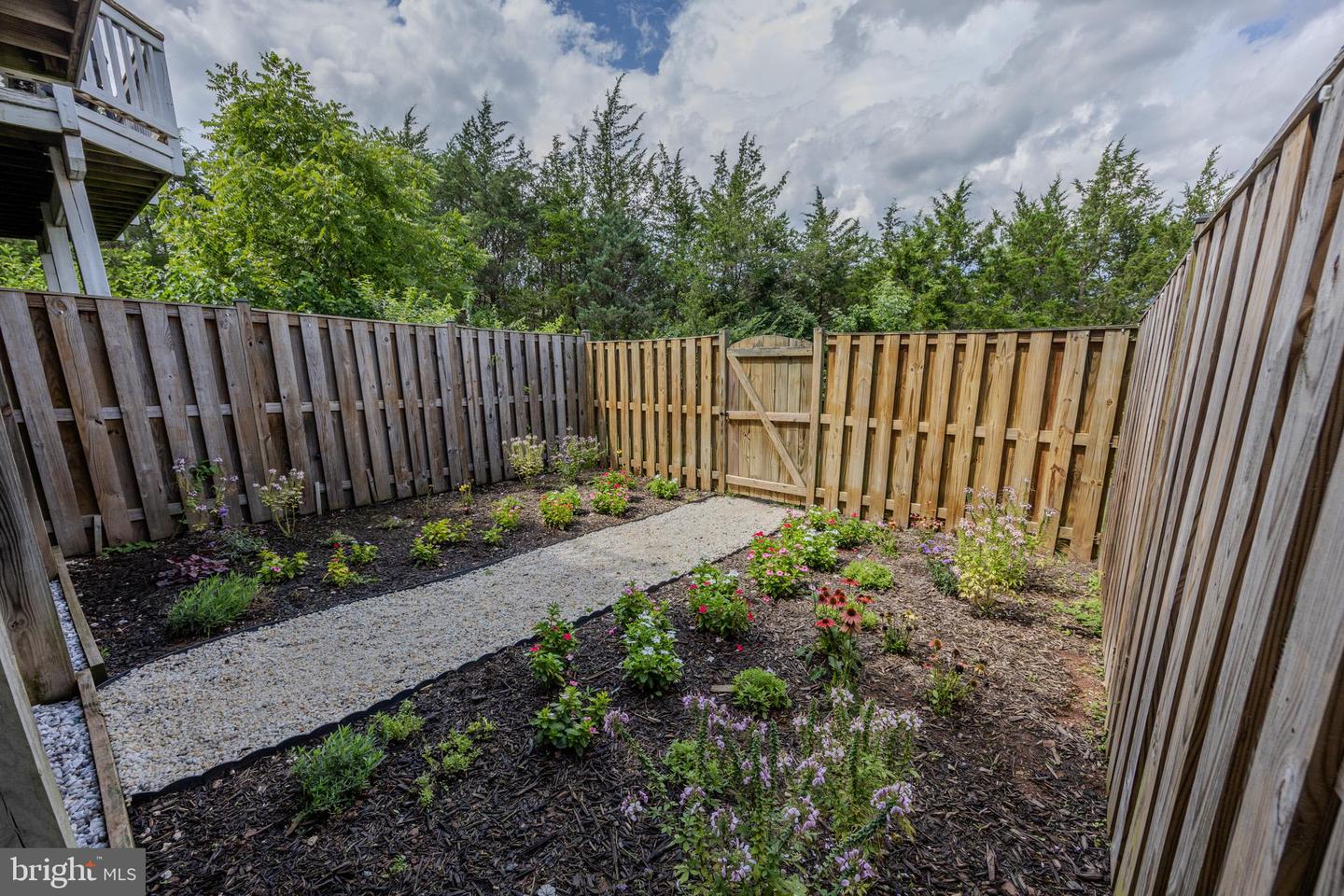 15090 Danehurst Cir Property Photo 8