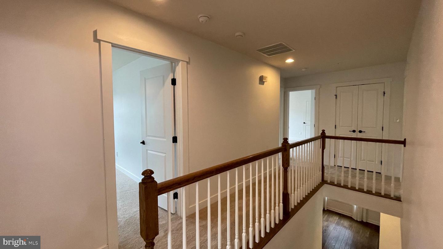 2309 Harmsworth Dr Property Photo 10