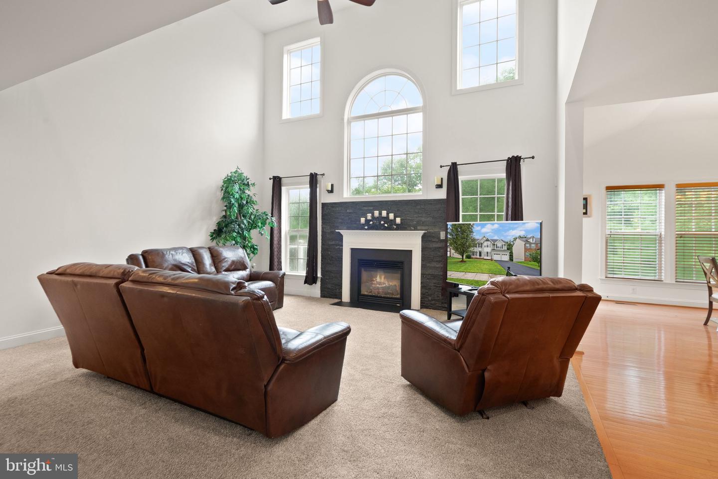 9121 Autumn Glory Ln Property Photo 12