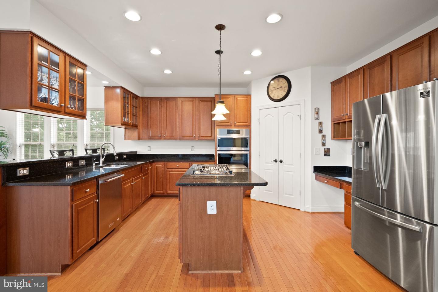 9121 Autumn Glory Ln Property Photo 17