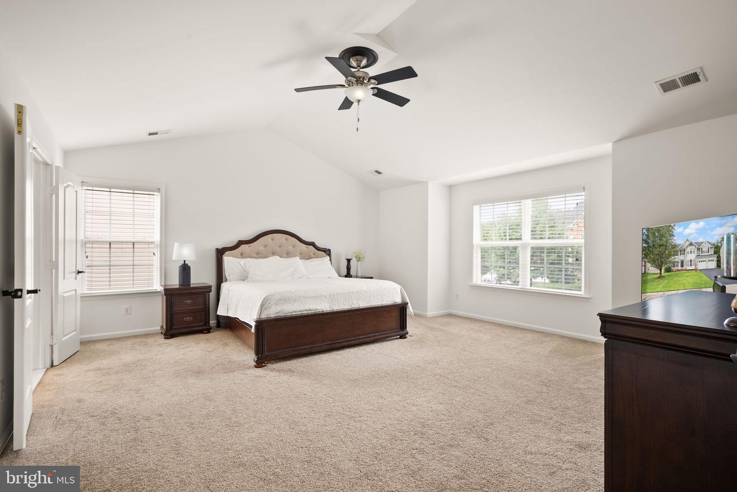 9121 Autumn Glory Ln Property Photo 26